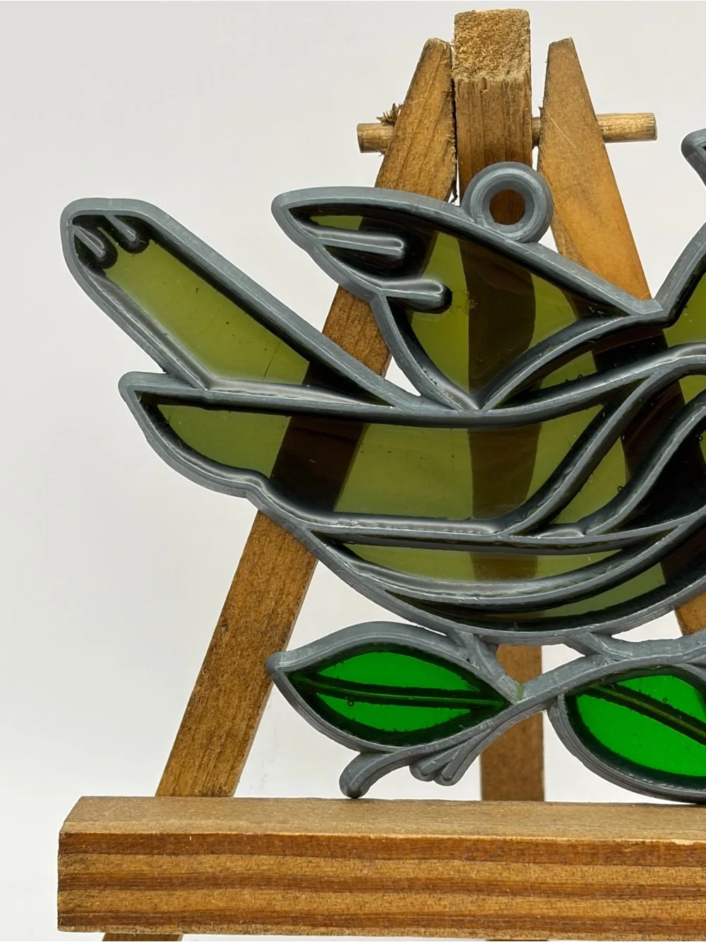 Vintage Resin Sun Catcher Hanging Ornament Green Bird on Branch/Perch 3.5”